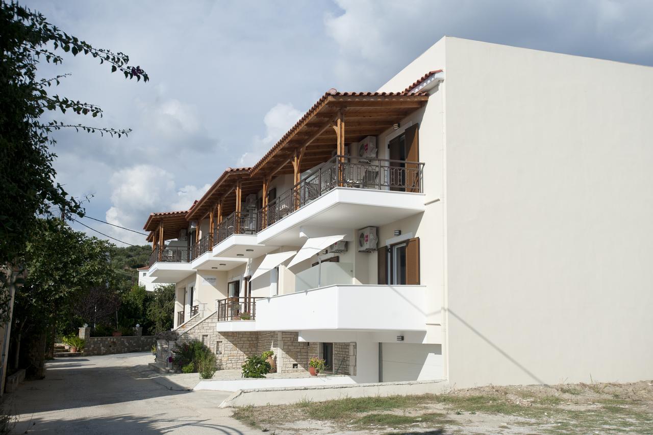 Georgio Seaside Hotel Finikounta Exterior photo